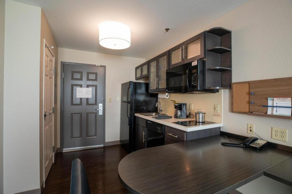 Candlewood Suites Saint Joseph By Ihg Exterior foto