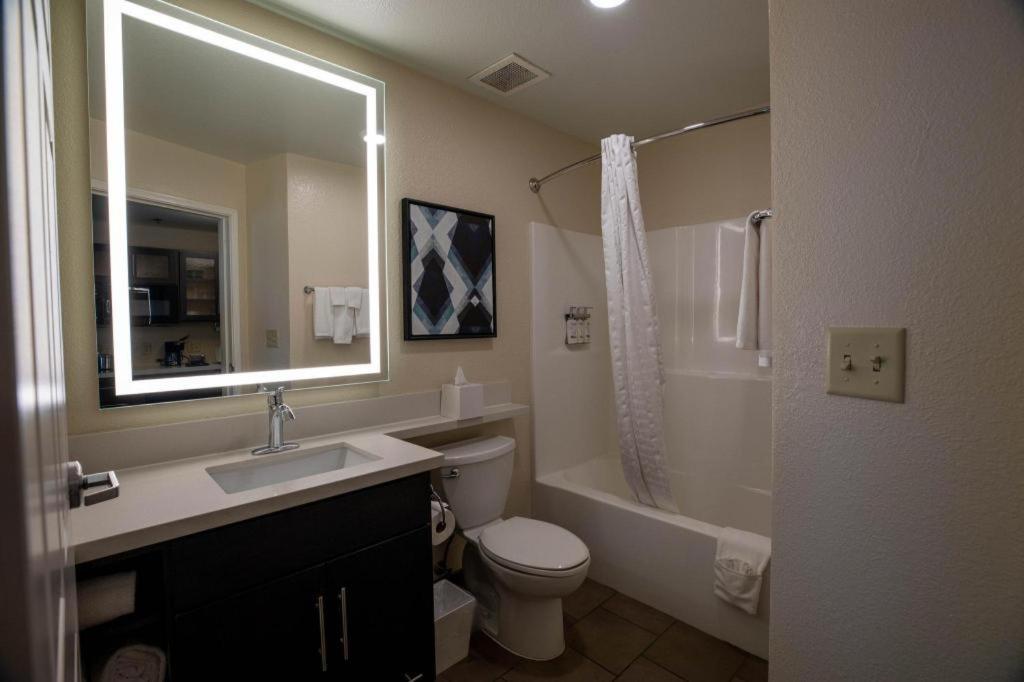 Candlewood Suites Saint Joseph By Ihg Exterior foto